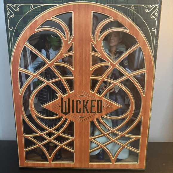 Madam Morrible & Elphaba Limited Edition Barbie doll from movie Wicked - Picture 8 of 9